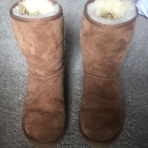UGG women's classic short ll boot